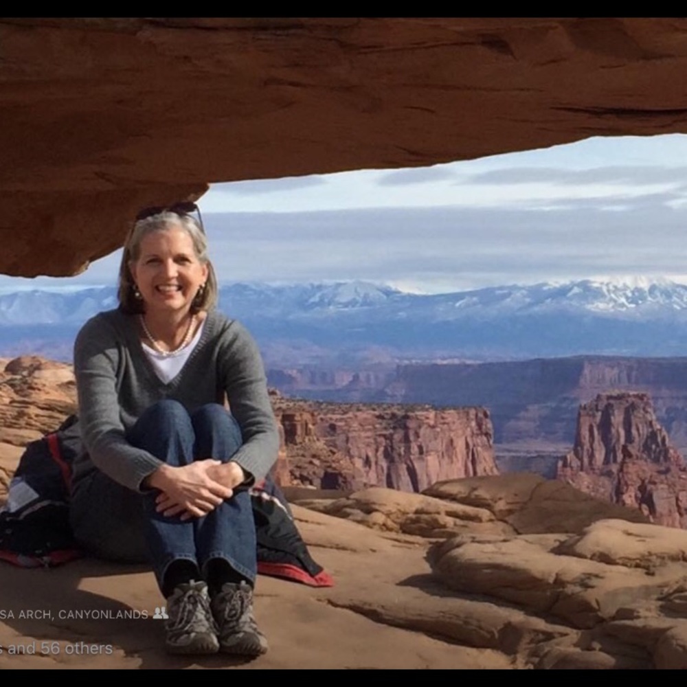 Meet your Posher, Suzanne